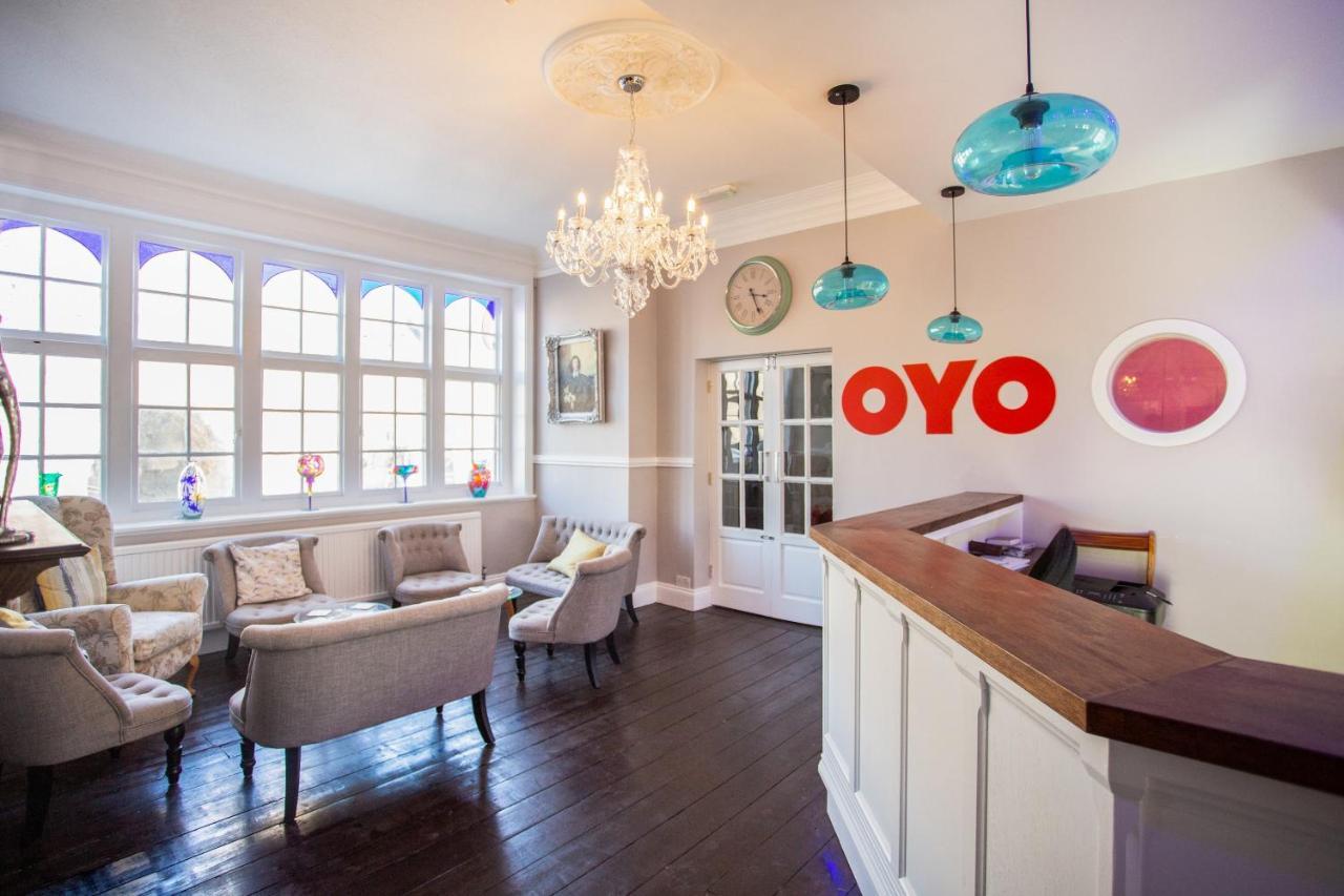 Oyo Timothy'S Hotel Tenby Ngoại thất bức ảnh